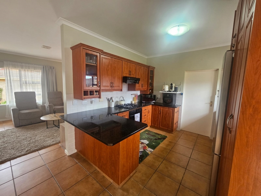 2 Bedroom Property for Sale in Heather Park Western Cape